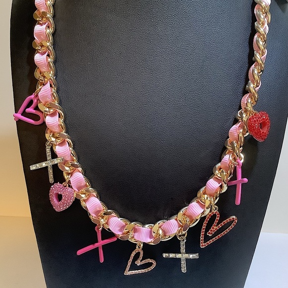 Betsey Johnson XOXO Charm Heart Necklace New